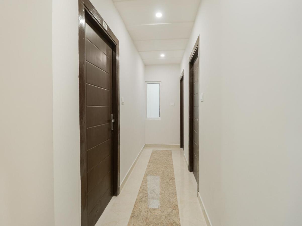 Oyo Townhouse 853 Hotel The Royal Aroma Haridwār Exteriör bild